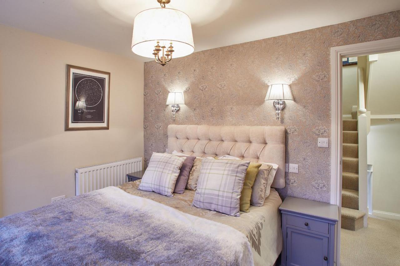 Host & Stay - Spyglass 1708 Whitby Eksteriør bilde