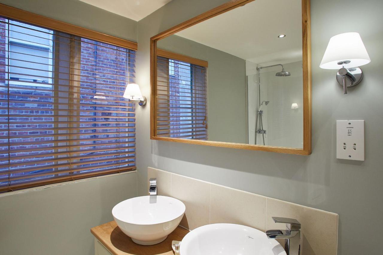 Host & Stay - Spyglass 1708 Whitby Eksteriør bilde
